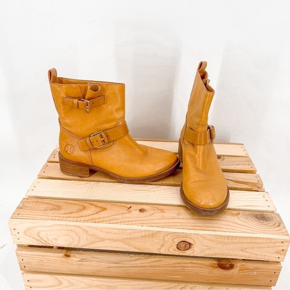 TORY BURCH Bennie Moto Engineer Boot Tan Leather Double Buckle Ankle - Picture 1 of 9